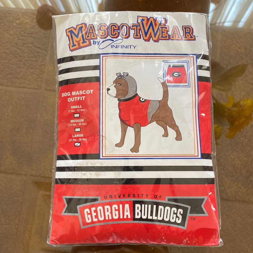 Georgia Bulldogs Mascot Wear.Never been used .